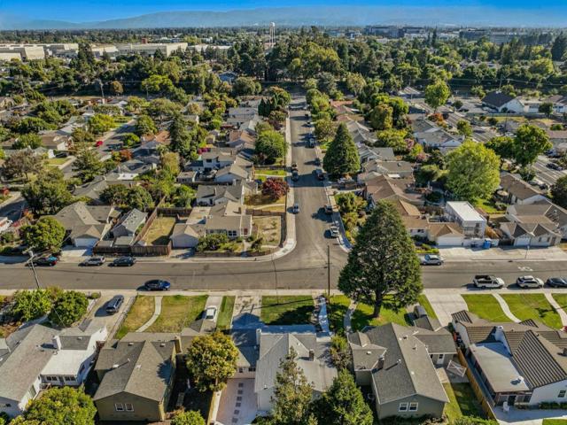 241 E Taylor, Sunnyvale CA: https://media.crmls.org/mediaz/9d8d1971-7231-4d5b-8934-8b87f37ceda0.jpg