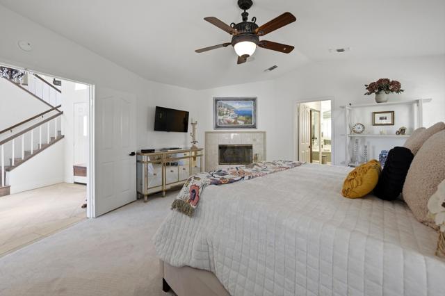 Image 44 of 54 For 76984 Sheffield Court