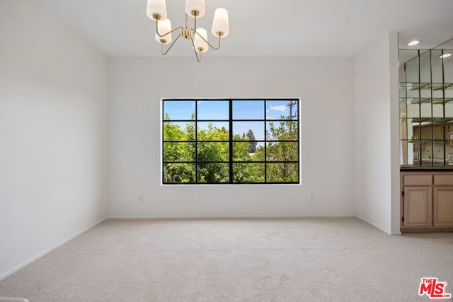 14050 Magnolia Boulevard, Sherman Oaks CA: https://media.crmls.org/mediaz/9d8db8da-f37d-4460-af08-a274ff889564.jpg