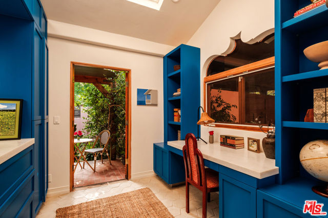 4 Bed Home for Sale in Los Angeles, California