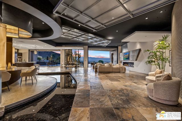 25 Sierra Vista Drive, Rancho Mirage CA: https://media.crmls.org/mediaz/9d8e59e9-a011-485f-be18-2e7e5145d1db.jpg