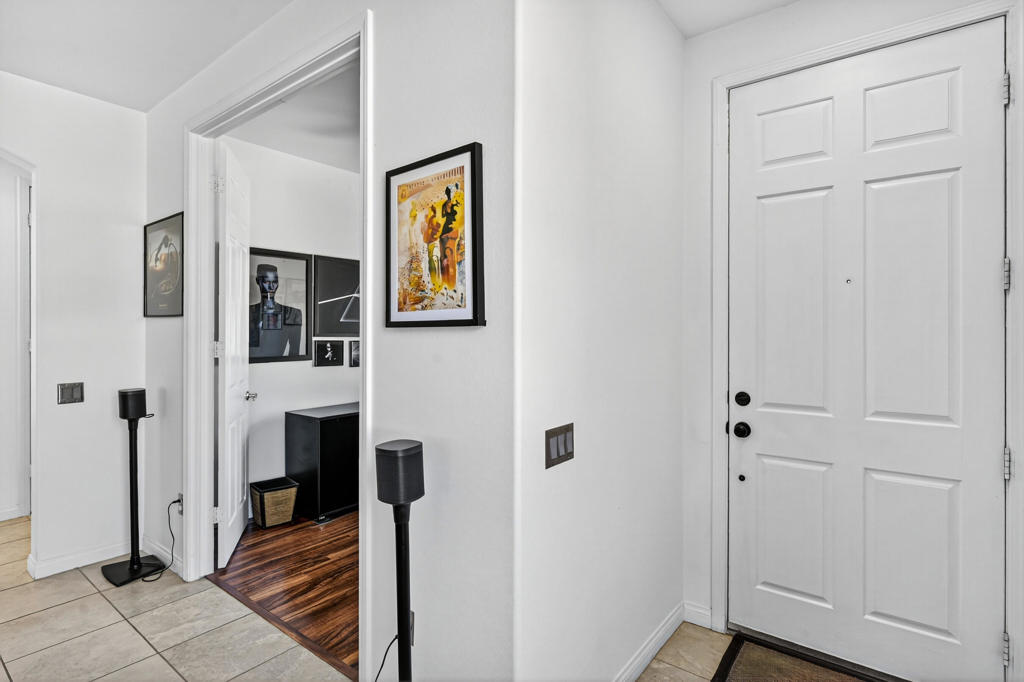 MLS #219136272DA image #2