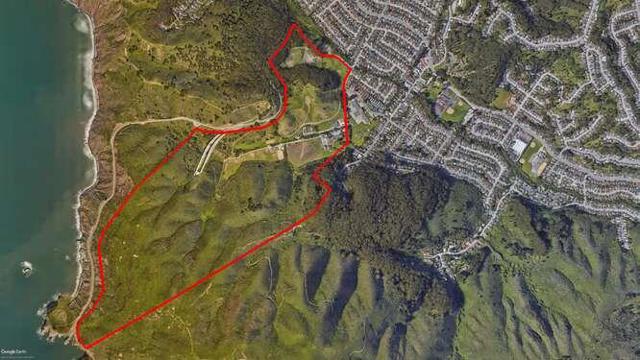 100 Shamrock Ranch Road, Pacifica CA: https://media.crmls.org/mediaz/9d918ab6-e145-4d99-8e57-1c1c4518bf8e.jpg