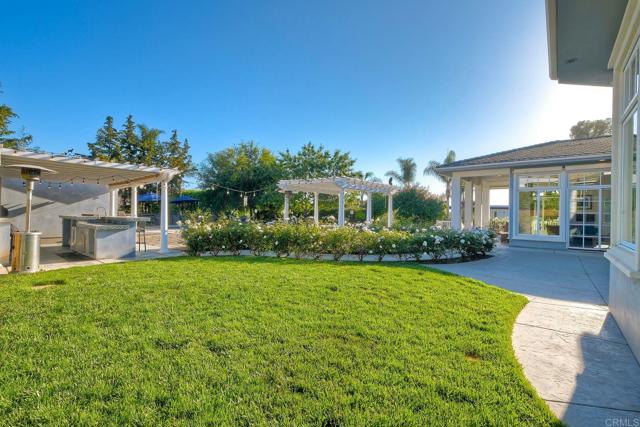 Detail Gallery Image 41 of 71 For 2507 Walinca Way, Vista,  CA 92084 - 4 Beds | 4 Baths