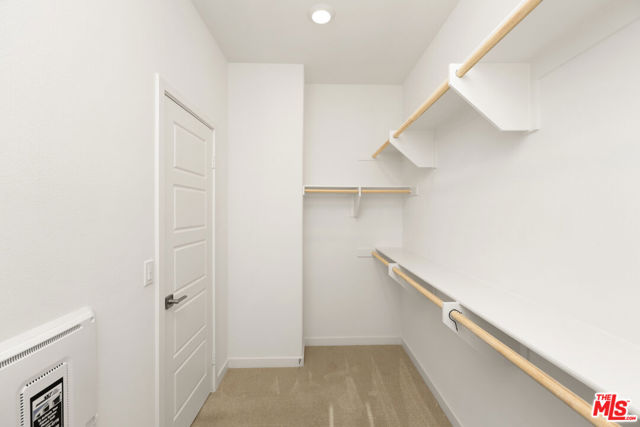 13889 Bell Way, Fontana CA: https://media.crmls.org/mediaz/9d91fb57-1e10-43e7-947c-f5e1cc5bd90c.jpg