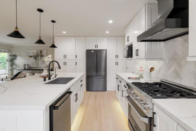 2627 Hampton Avenue, Redwood City CA: https://media.crmls.org/mediaz/9d937703-9cfc-4a24-b44d-8d55c2d242b9.jpg