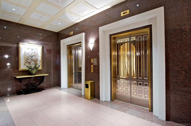 100 Harbor Dr, San Diego CA: https://media.crmls.org/mediaz/9d93b170-7db1-4ec6-9738-70b331836510.jpg