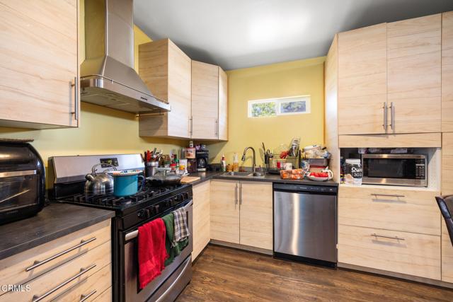12577 Mercer Street, Pacoima CA: https://media.crmls.org/mediaz/9d93e352-d86f-4146-b004-adf9baf1a482.jpg