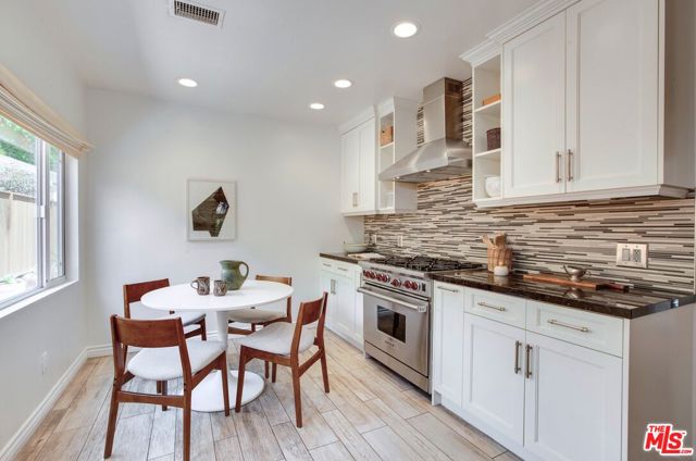 1900 N Serrano Avenue, Los Angeles CA: https://media.crmls.org/mediaz/9d94a116-ebf1-4fa1-a653-3693f8d3932c.jpg