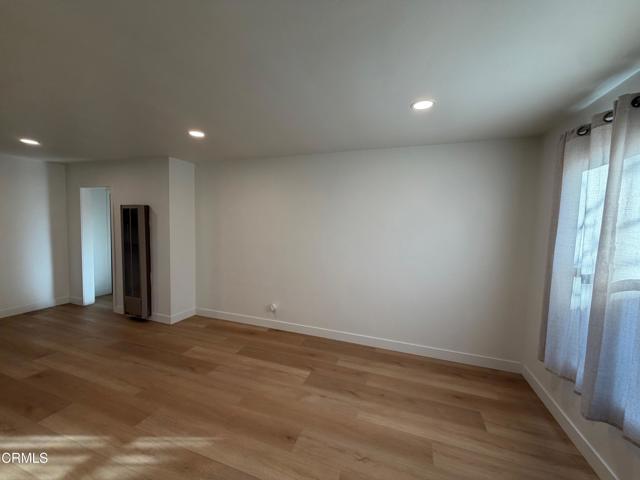 Detail Gallery Image 5 of 12 For 430 W Fir Ave, Oxnard,  CA 93033 - 3 Beds | 1 Baths