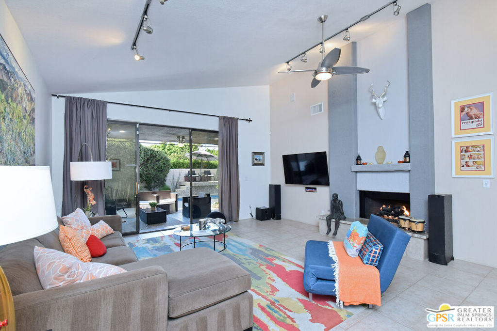 MLS #25605059PS image #2