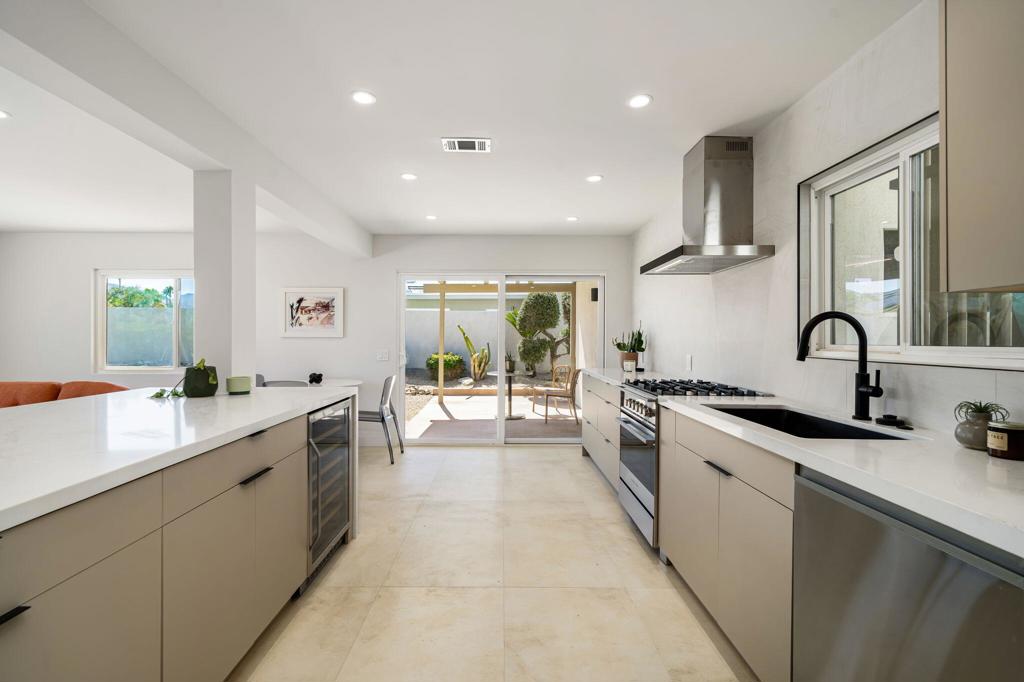 MLS #219136753DA image #17