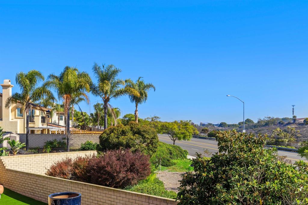 MLS #250042858SD image #35