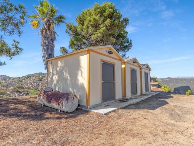 Detail Gallery Image 36 of 39 For 3020 Lynn Ln, San Marcos,  CA 92069 - – Beds | – Baths