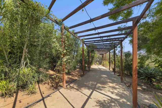 644 Eldorado Drive, Escondido CA: https://media.crmls.org/mediaz/9d98bdc9-4b14-4e6f-98b7-553da80050cc.jpg