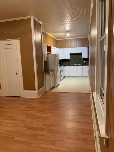 502 Vermont Avenue, Moss Beach CA: https://media.crmls.org/mediaz/9d98ca53-98e0-492a-ab36-44ac7c46841a.jpg