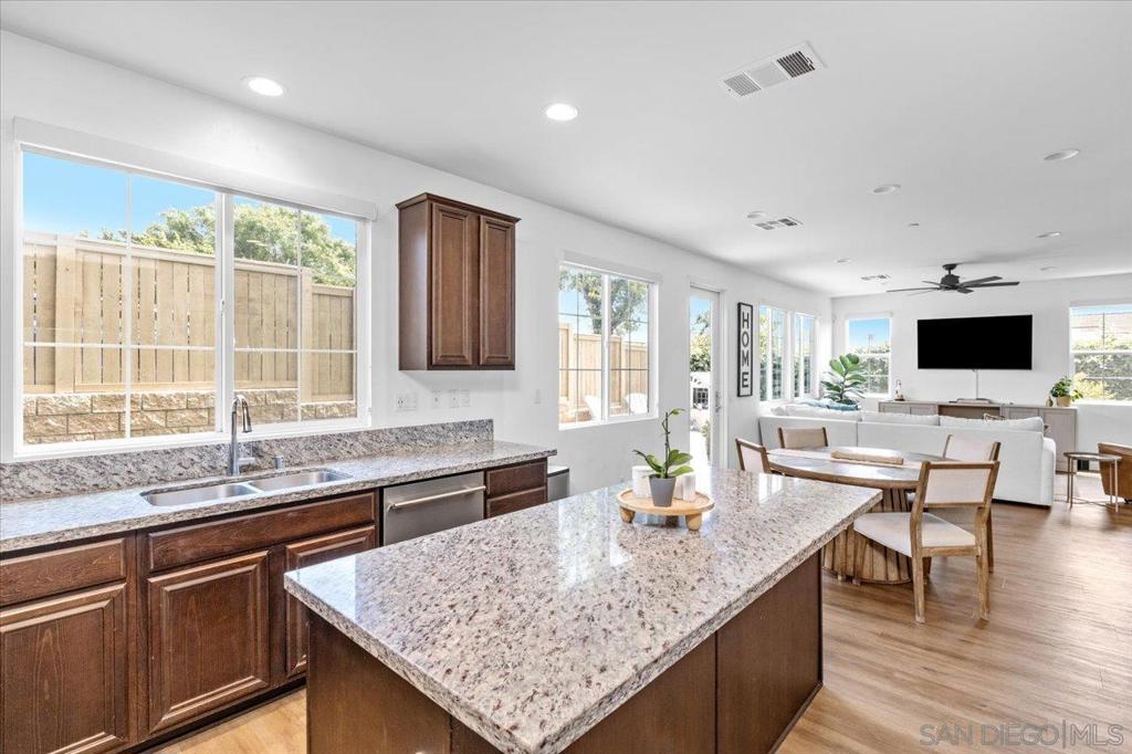 803 Kelley Way - photo 6