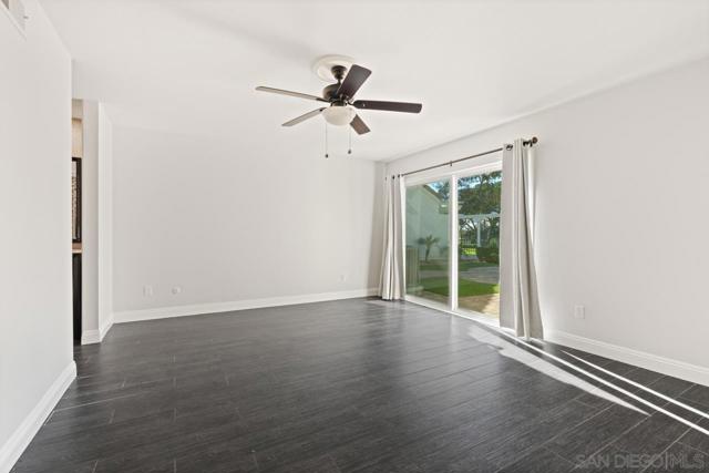 MLS #250043303SD image #19