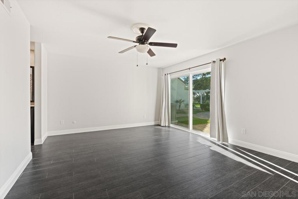 MLS #250043303SD image #18