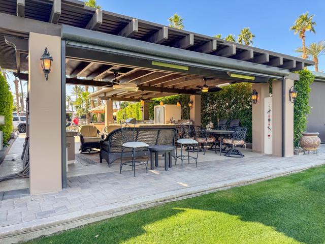 80394 Avenue 48, Indio CA: https://media.crmls.org/mediaz/9d9a4396-5e57-4d10-adcd-a02409b3f0cf.jpg