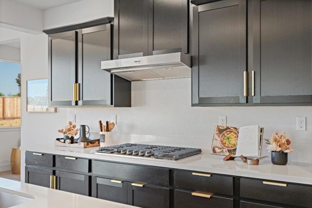 191 Scarlett Way, Hollister CA: https://media.crmls.org/mediaz/9d9a6634-62b2-45c7-bdf0-e97df8e5a34c.jpg
