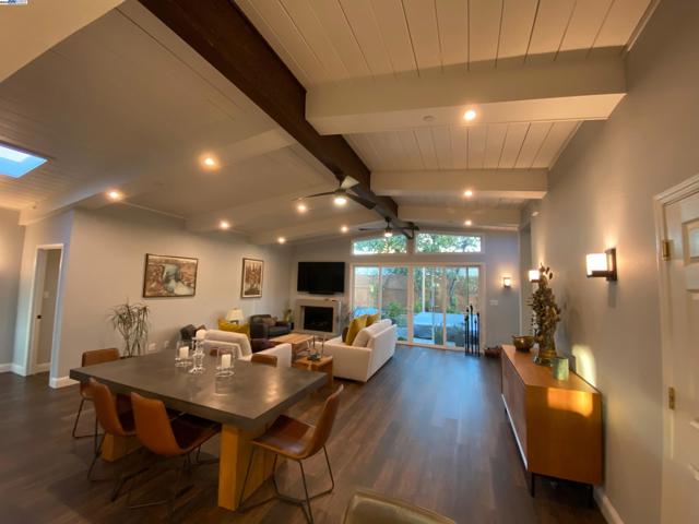 588 E Angela St, Pleasanton CA: https://media.crmls.org/mediaz/9d9a7998-1898-46f2-a230-356d8aa8c18f.jpg
