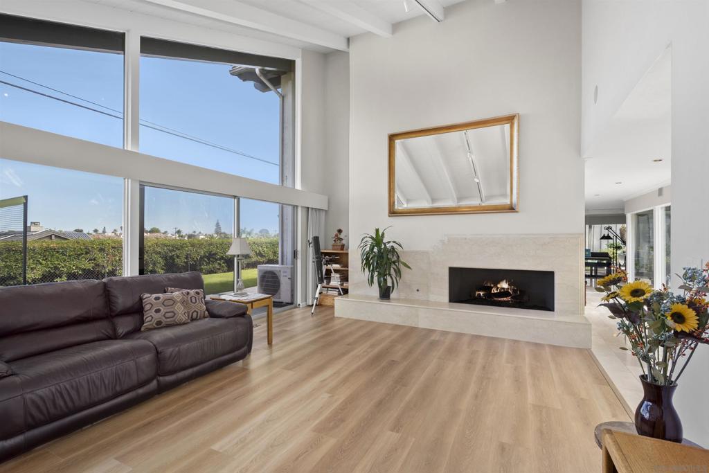 1151 Catalina Boulevard - photo 6