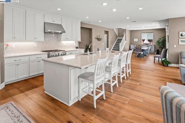 6822 Spanner Ct, Tracy CA: https://media.crmls.org/mediaz/9d9aafea-c4dd-47da-a6a2-1b34e5d1ff47.jpg