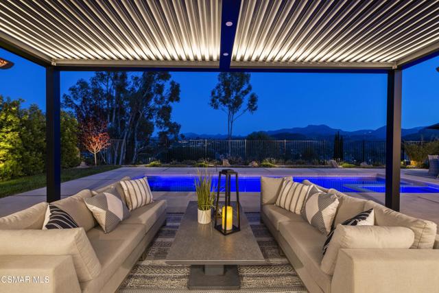 1630 Wicklow Court, Westlake Village CA: https://media.crmls.org/mediaz/9d9b5f3a-173c-45dd-adcf-7f719a94c0bd.jpg