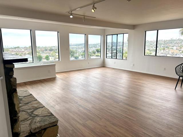 25072 Alicia Drive, Dana Point CA: https://media.crmls.org/mediaz/9d9b7c81-5fef-4f68-aac9-0279100d647b.jpg