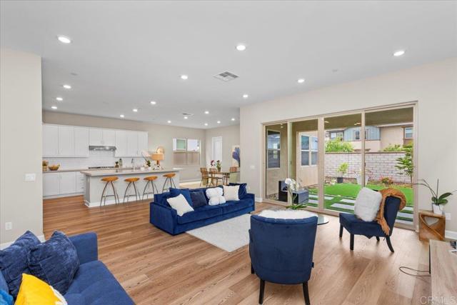 597 MIDDLEBROOK RD, San Marcos CA: https://media.crmls.org/mediaz/9d9c0aca-4ef6-462f-98d2-e3344db33e0d.jpg