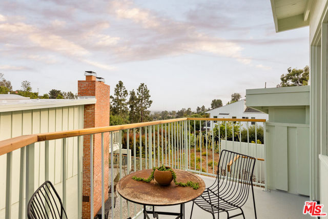 2052 Cerro Gordo Street, Los Angeles CA: https://media.crmls.org/mediaz/9d9d847e-48e5-4f70-99ae-673cdd9e7208.jpg