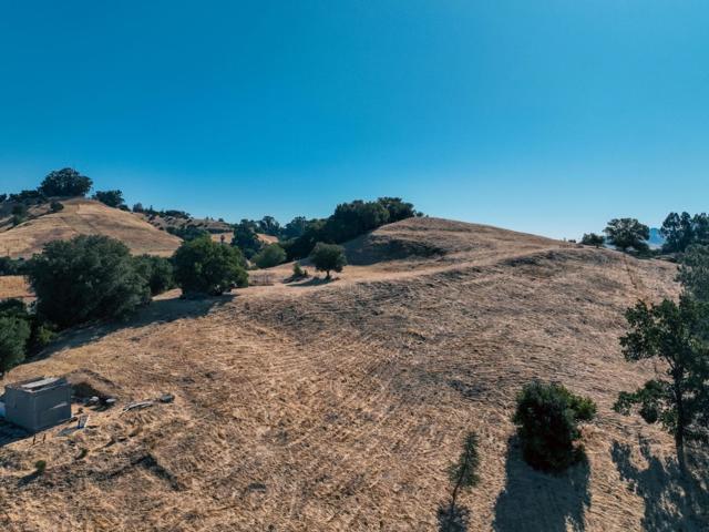3101 Old Tunnel Road, Lafayette CA: https://media.crmls.org/mediaz/9d9d91f4-8036-4f0d-815e-ede95b73126d.jpg