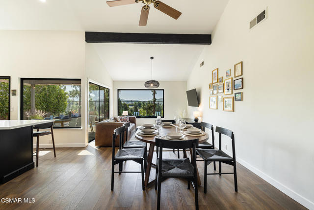 1932 Summer Cloud Drive, Thousand Oaks CA: https://media.crmls.org/mediaz/9d9dcc86-b467-46f3-9d55-cae36dbfcfbe.jpg