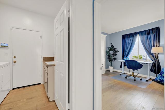 14265 Sandhill Rd, Poway CA: https://media.crmls.org/mediaz/9d9ec7f8-a3d1-4c1c-88fb-f53807f3d1d5.jpg