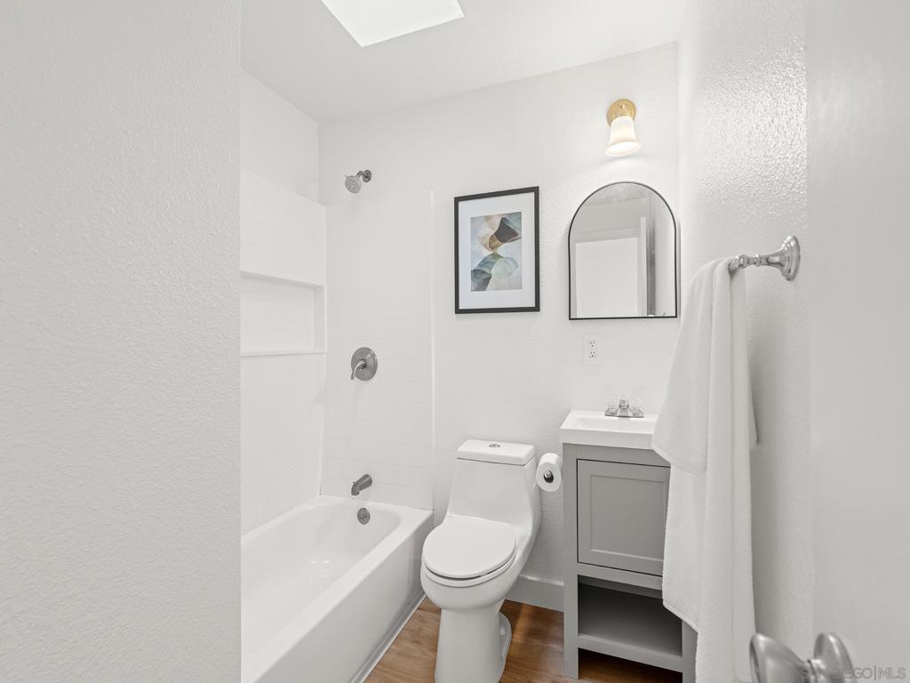9342 Fermi Ave - photo 15