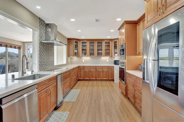 12486 Lomica Drive, San Diego CA: https://media.crmls.org/mediaz/9d9f8573-1707-4961-974f-ae499cc30121.jpg