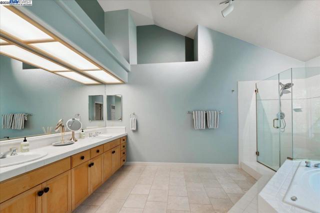 3761 SMALLWOOD COURT, Pleasanton CA: https://media.crmls.org/mediaz/9d9f91de-b3e8-4c64-b023-31927ffc8d99.jpg