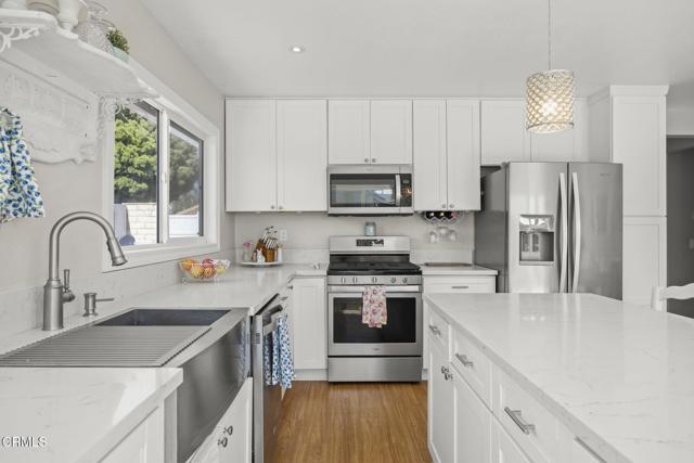 Detail Gallery Image 18 of 36 For 2337 Woodpecker Ave, Ventura,  CA 93003 - 4 Beds | 2 Baths