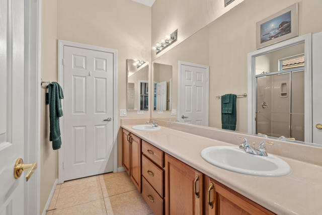 80610 Prestwick Place, Indio CA: https://media.crmls.org/mediaz/9da0829a-8fd7-400f-9273-8b7fbb79c91f.jpg