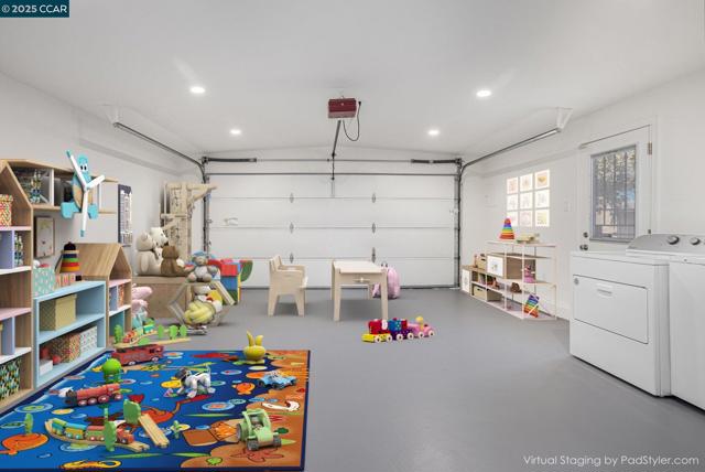 27675 Portsmouth Ave, Hayward CA: https://media.crmls.org/mediaz/9da1e19f-6422-4f9e-bef3-f4fac6cbd941.jpg