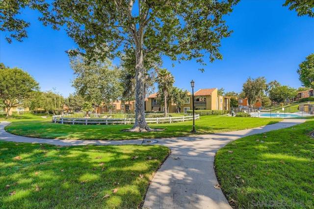 17147 W W Bernardo Dr, San Diego CA: https://media.crmls.org/mediaz/9da2290a-bd6e-41f0-b1c1-edfb7ce6bf30.jpg