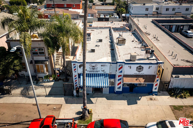 10908 S Figueroa Street, Los Angeles CA: https://media.crmls.org/mediaz/9da2ea52-c1ac-4e37-b600-234d18105fac.jpg