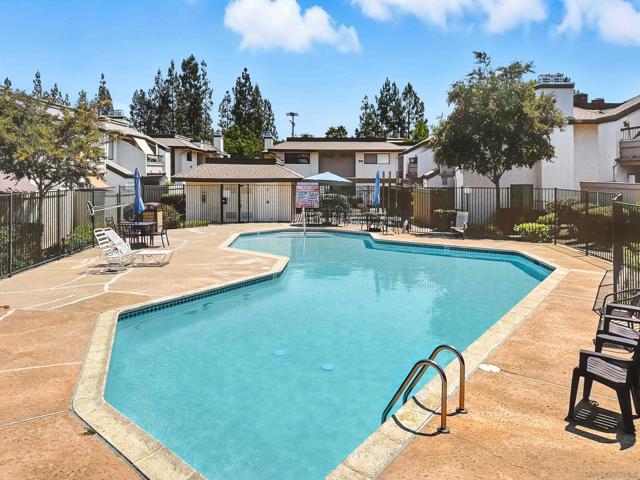 450 W W Vermont Ave, Escondido CA: https://media.crmls.org/mediaz/9da44000-1326-4945-ae45-5f7e2fba9f59.jpg