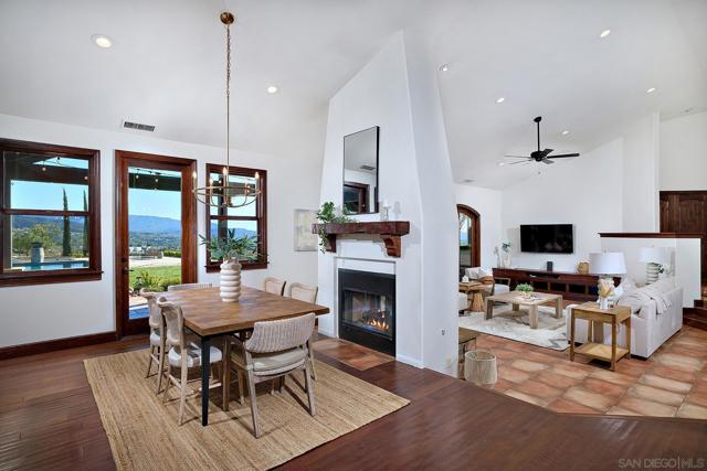 38408 Mesa Rd, Temecula CA: https://media.crmls.org/mediaz/9da776dd-ce2d-4bc5-bef9-6685e547c1cb.jpg