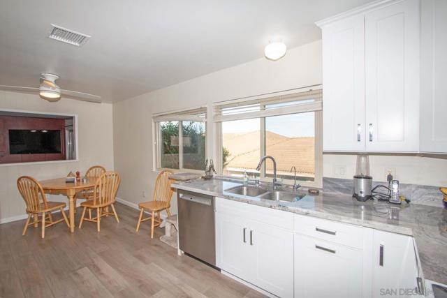 17453 Plaza Cerado, San Diego CA: https://media.crmls.org/mediaz/9da7d4c8-f88d-4998-9ad5-9a92818e8203.jpg