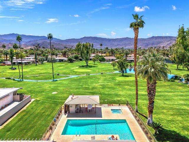 74903 Chateau Circle, Indian Wells CA: https://media.crmls.org/mediaz/9da855e9-70d7-472f-9dfc-51647d156a27.jpg