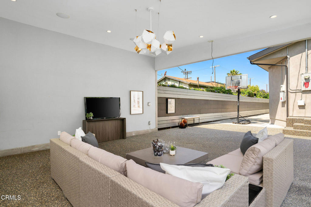 5622 Natick AvenueSherman Oaks image #35