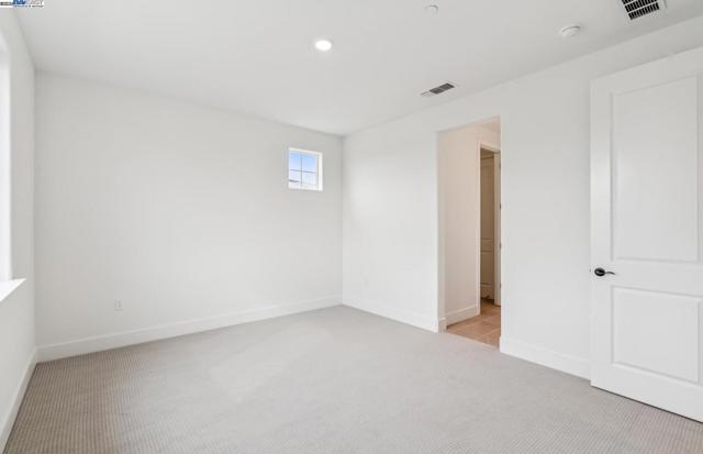 1552 Kasnak Drive, Manteca CA: https://media.crmls.org/mediaz/9da97c4e-b0cf-49c0-bd71-daeb774a3dfa.jpg