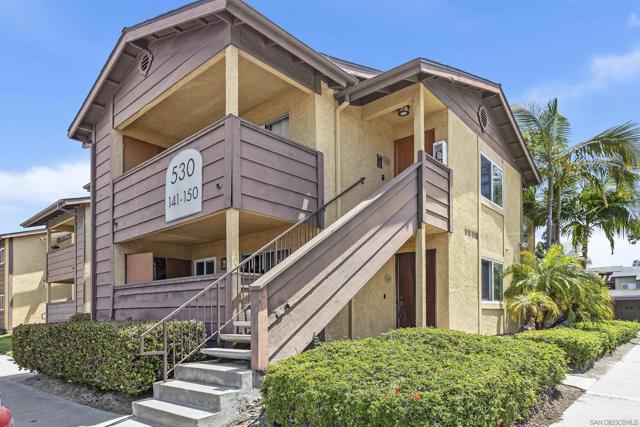 530 Calle Montecito, Oceanside CA: https://media.crmls.org/mediaz/9da98887-f067-4b0d-9536-655b06d55aa9.jpg